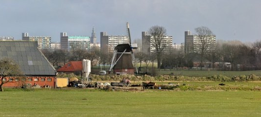Molen Slaperstil silhouet Groningen vanaf brug Nieuwklap 2012