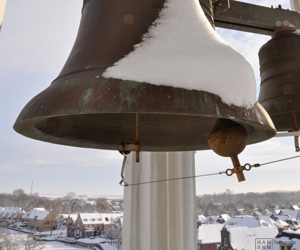 sneeuw carillon stadhuis Dokkum (1) 3dec10 