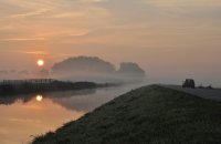waterig zonnetje in ochtendmist Strobosservaart (1) 2okt11 