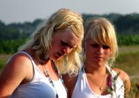 Lieke en Aniek (21 jul '06) 